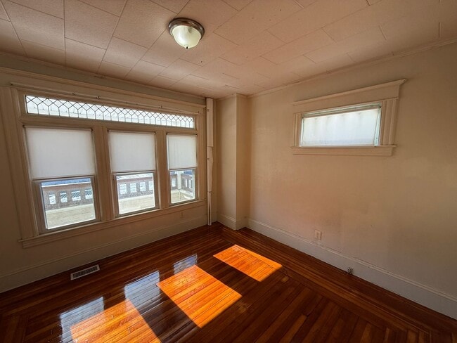 Building Photo - 242-244 Orange Street