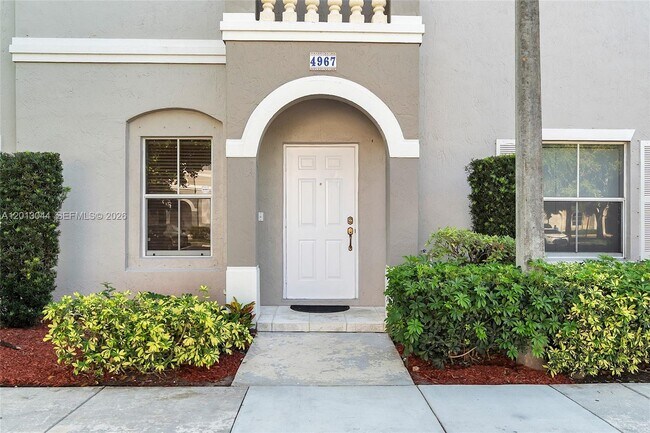 Building Photo - 4967 SW 140th Terrace