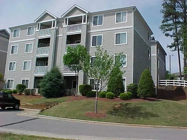 Front View - 1221 University Ct