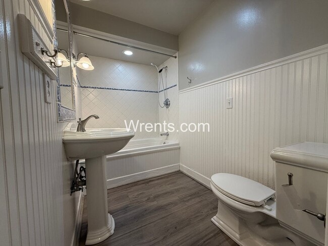 Building Photo - Spacious 6-Bedroom Home with Pool & Multiple Fireplaces – Great Northside Location!