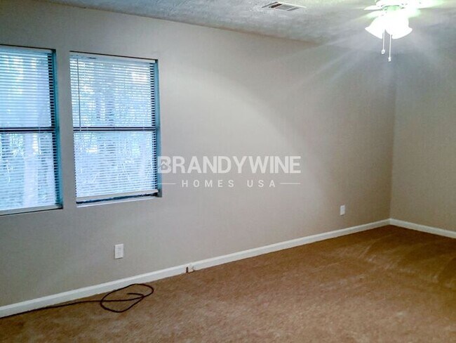 Building Photo - MOVE IN BY JULY 28TH AND HALF  OFF AUG RENT
