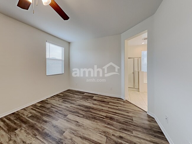 Building Photo - 16815 W Portland St