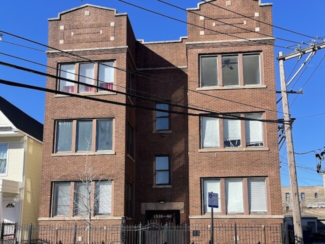 Building Photo - 1538 N Karlov Ave