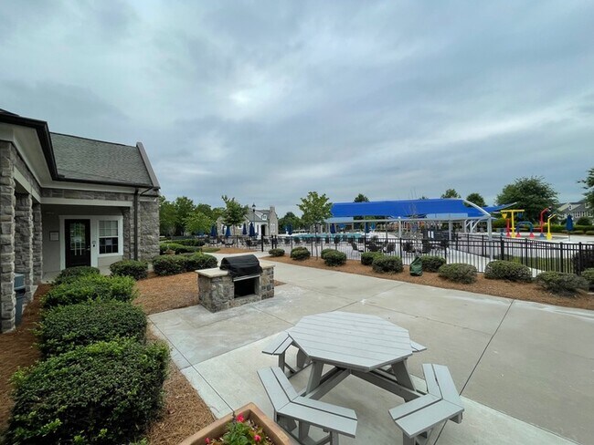 Building Photo - 9709 Glenburn Ln
