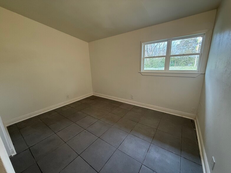 Building Photo - 2916 Williams Ave