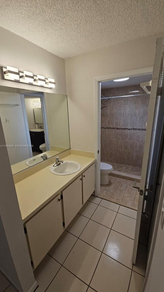 Building Photo - 5720 SW 5th St