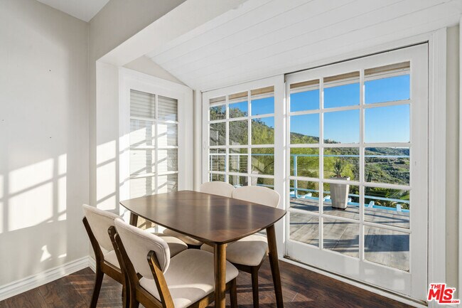 Building Photo - 9402 Houston Rd