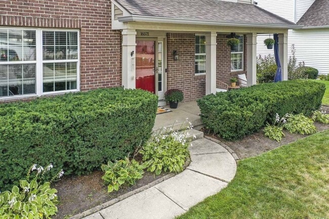 Building Photo - Luxurious 4-Bedroom in Westfield, IN