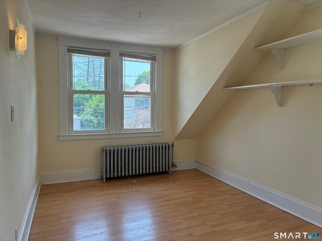 Building Photo - 51 Nesbit Ave