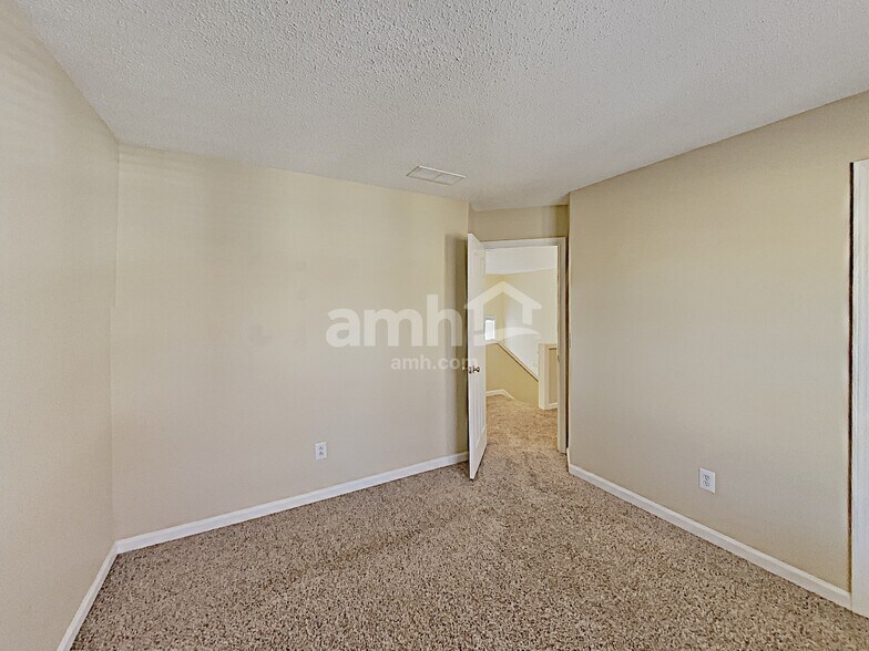 Building Photo - 401 Citronelle Dr
