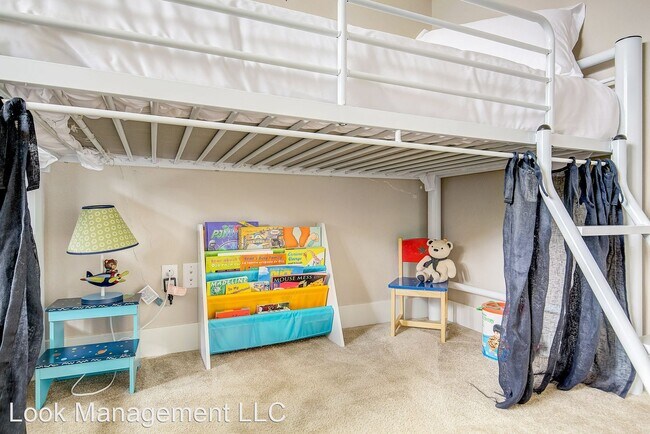 Building Photo - 5 br, 4.5 bath House - 5441 Uinta St