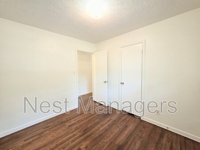 Building Photo - 5340 Docia Cir
