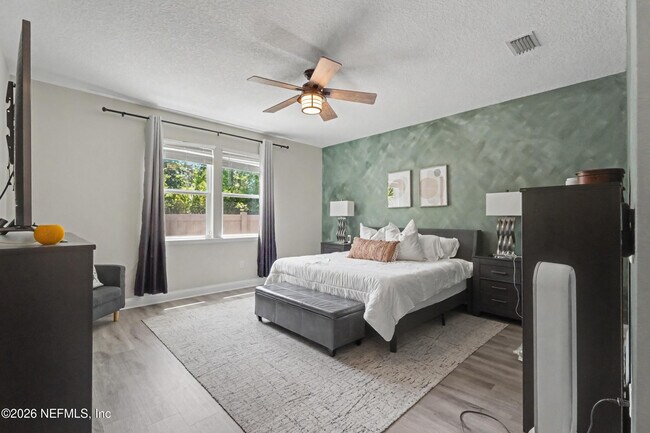 Building Photo - 12647 Julington Oaks Dr