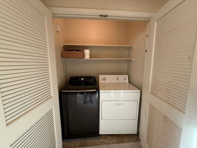 Building Photo - Sophisticated Charm in Natomas w/ $300 off 1st Month of Rent