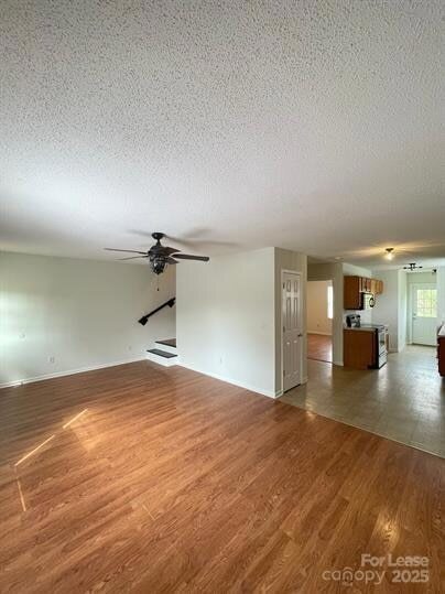 Building Photo - 609 Piper Ct