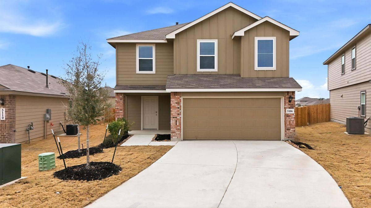 Building Photo - 5106 Blind Shot