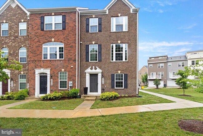 Building Photo - 9932 Vista Pointe Dr