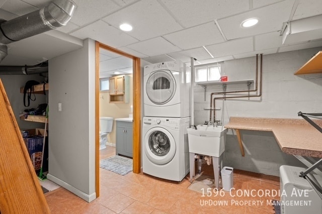Building Photo - 1596 Concordia Ave