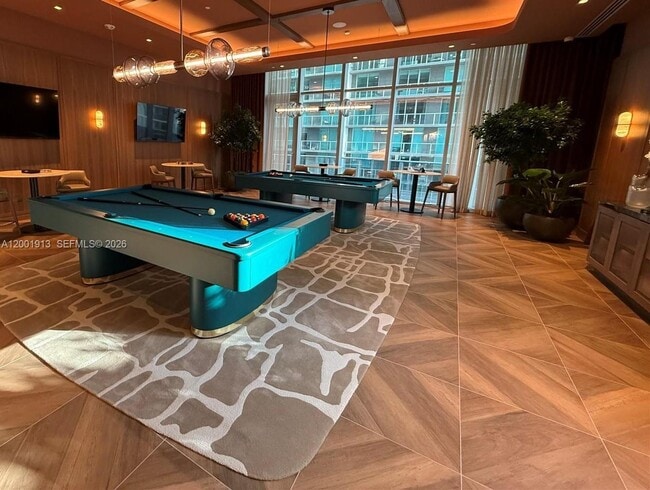 Building Photo - 77 SE 5th St