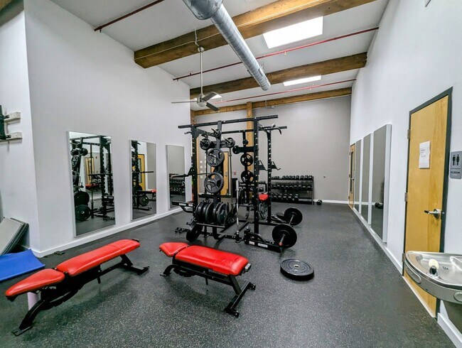 Building Photo - Amazing Germantown Loft in Historic Werthan Mills Lofts!