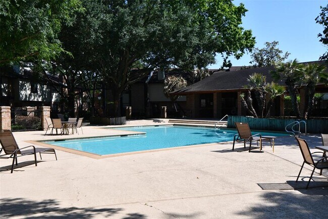 Building Photo - 2596 Bering Dr