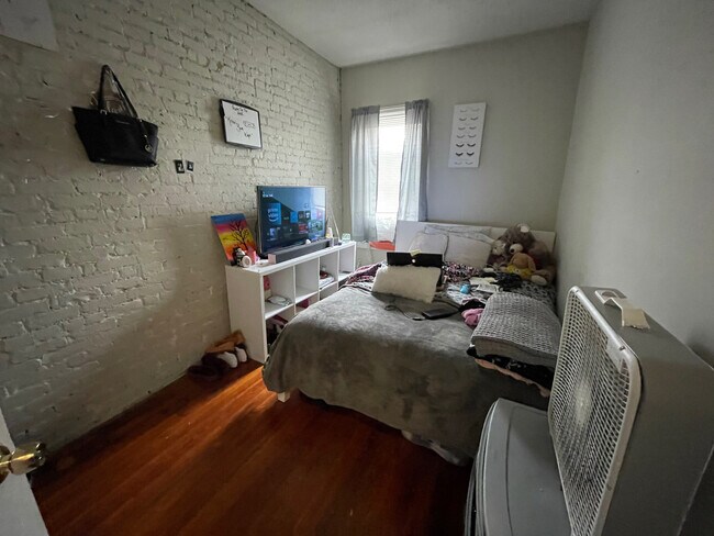 Building Photo - 892 Huntington Ave