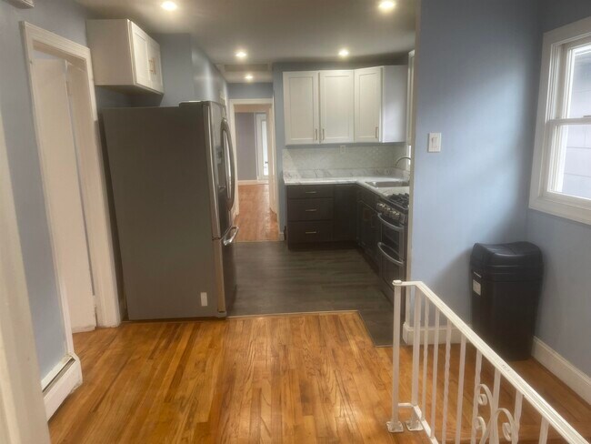 Building Photo - 442 New York Ave