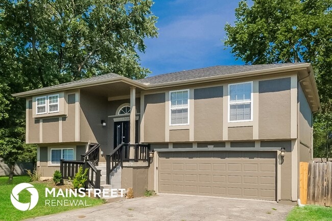 Building Photo - 17507 S Prospect Ave