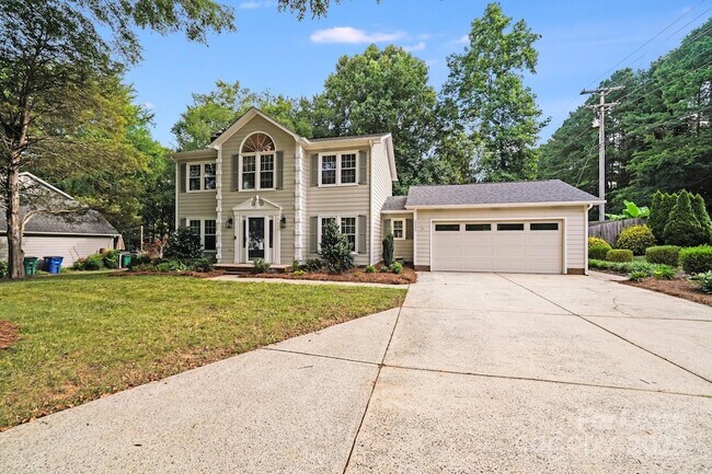Building Photo - 2000 Mill House Ln