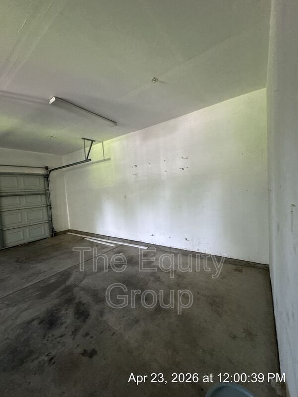 Building Photo - 3500 Villa St