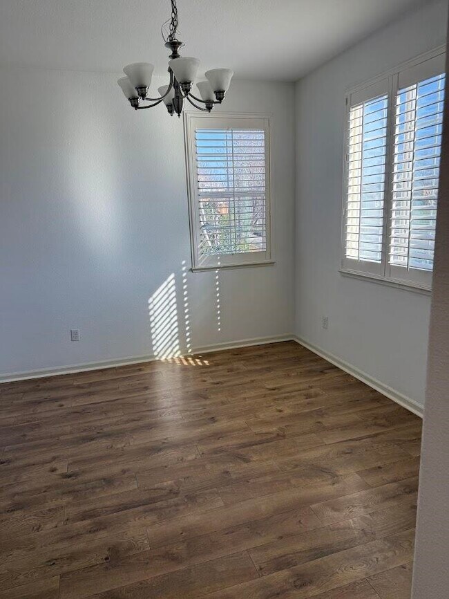 Building Photo - 236 Cogburn Way