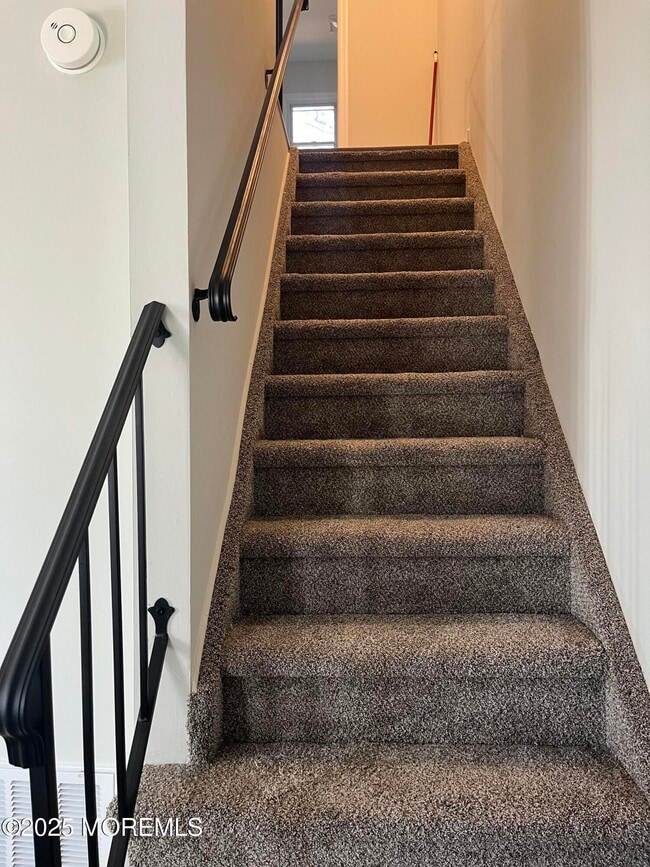 Building Photo - 12 A Diamond Dr