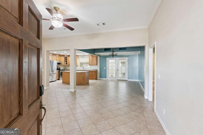 Building Photo - 106 Buntin St