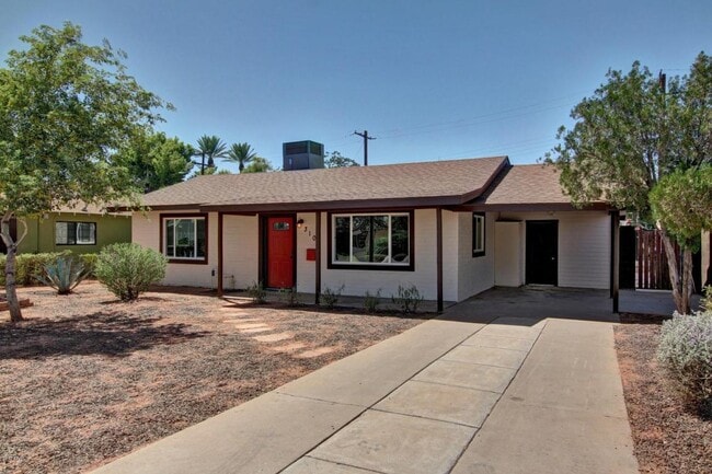Primary Photo - Beautiful Phoenix home