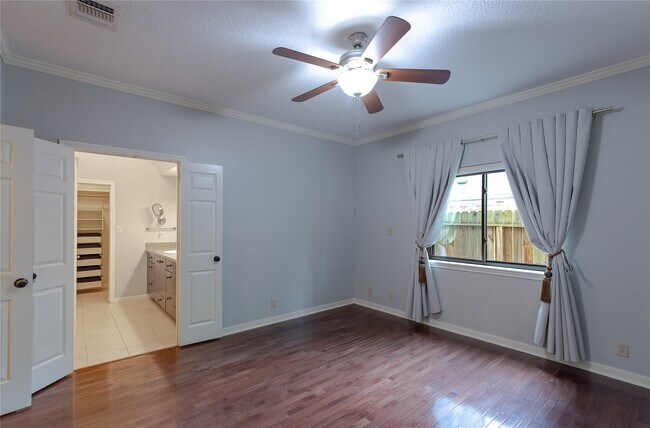 Building Photo - 9 Mallard Glen Pl