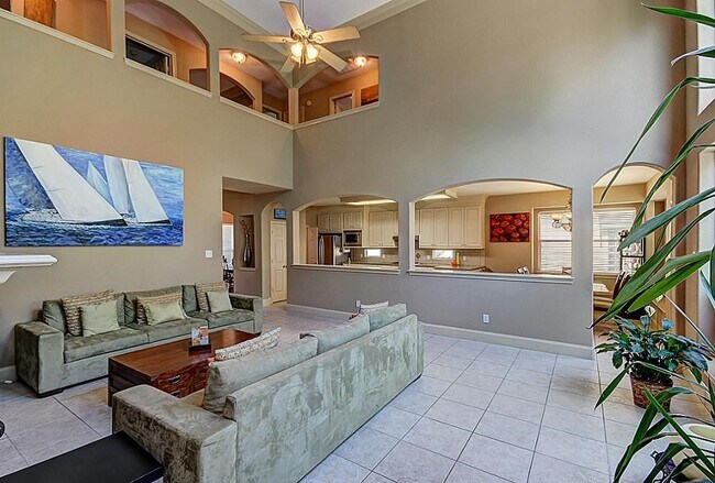 Building Photo - 11114 Sherwood Garden Dr