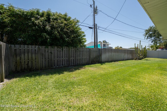 Building Photo - 346 Cyprus Dr