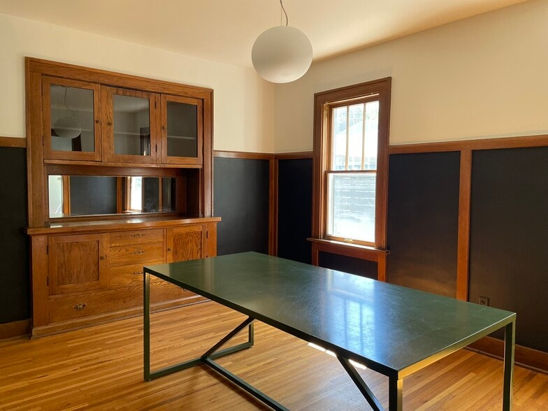 Dining Room - 5025 York Ave S