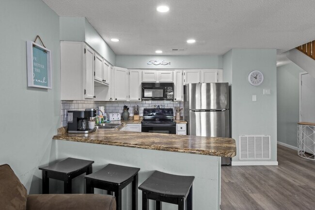 Building Photo - 1630 Hwy 2378