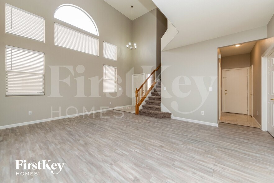 Building Photo - 8529 Gold Flash Ave