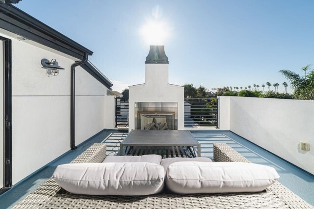 Building Photo - 608 Heliotrope Ave