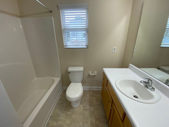 Building Photo - BRIDGEWATER HOME! PRE-LEASING FOR AUGUST 2026!