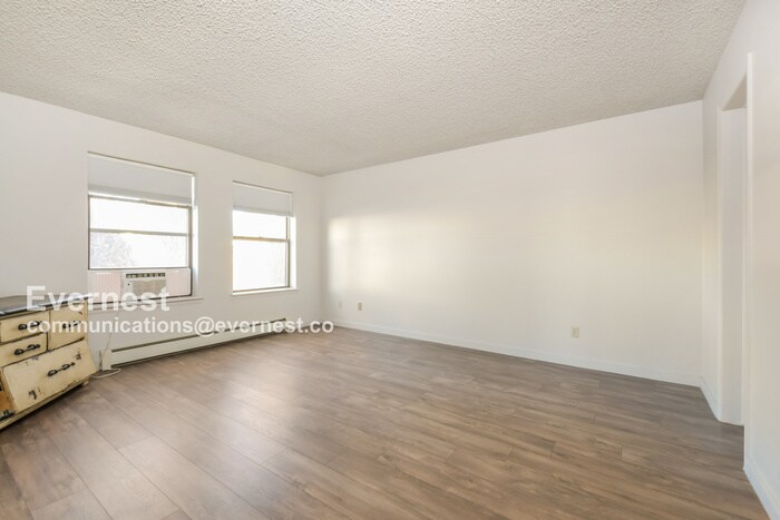 Building Photo - 6844 Countryside Ln