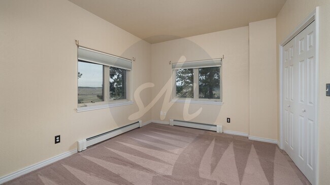 Building Photo - Million Dollar Views in Larkspur