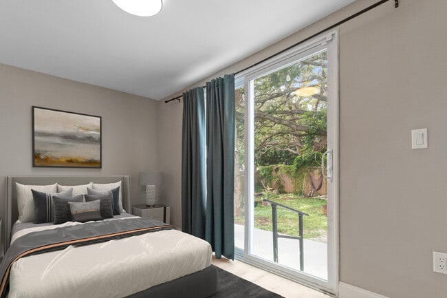 Building Photo - 1815-1812 12th St S