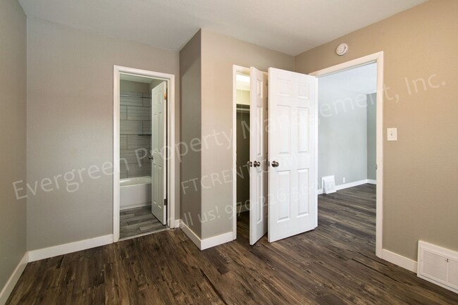 Building Photo - 207 E Stuart St