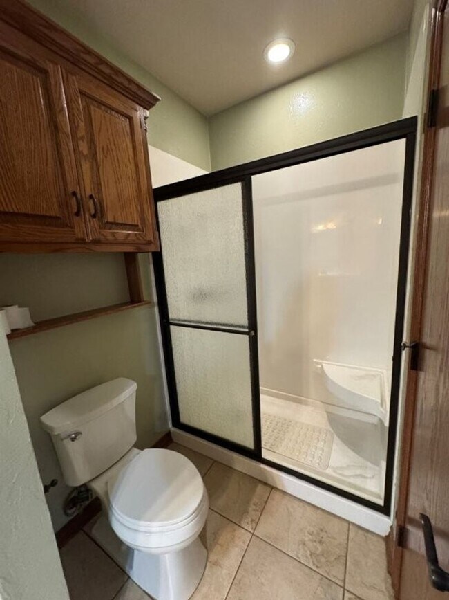 Building Photo - Stunning 3 bed in immaculate community, NO mowing, neighborhood pool, and GATED entry!