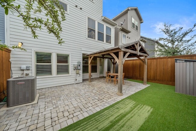 Building Photo - 10971 Swang Link Dr