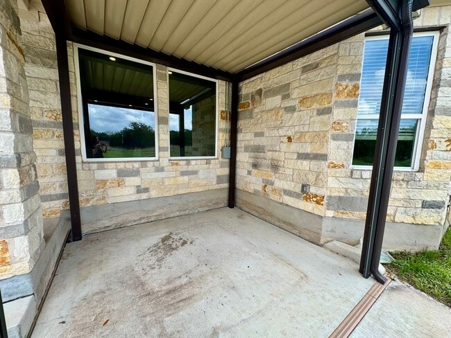 Building Photo - AVAILABLE NOW! One-of-a-Kind Luxury Estate | 5BD/3BA on 2 Acres in Liberty Hill!