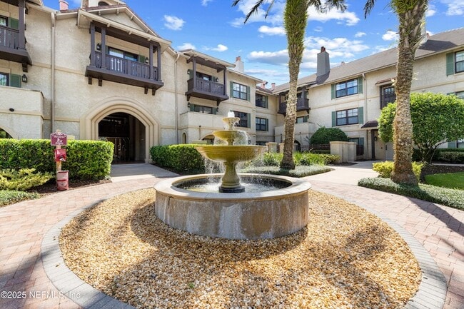 Building Photo - 945 Registry Blvd